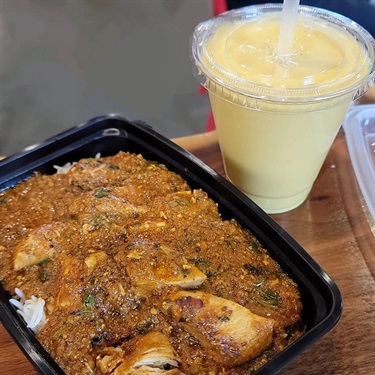 Butter chicken from Sohaila's Kitchen by Instagram user @meeeshmonster